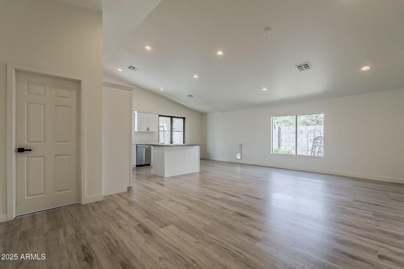 7-web-or-mls-Citrus Way-7