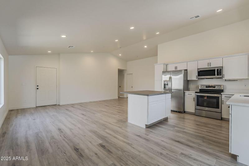 10-web-or-mls-Citrus Way-10