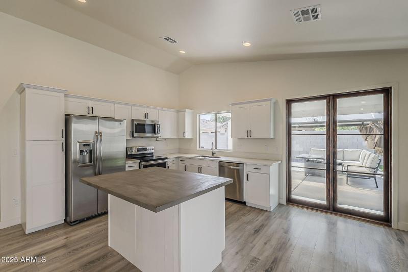 11-web-or-mls-Citrus Way-11