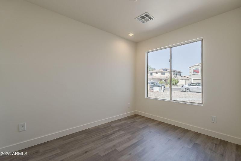 25-web-or-mls-Citrus Way-25