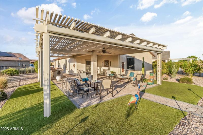 Gorgeous Outdoor Living