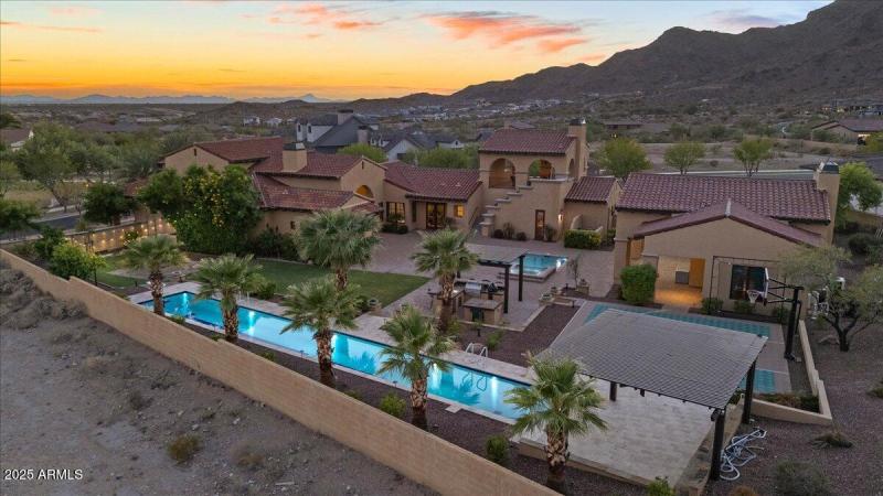 Resort-Style Backyard