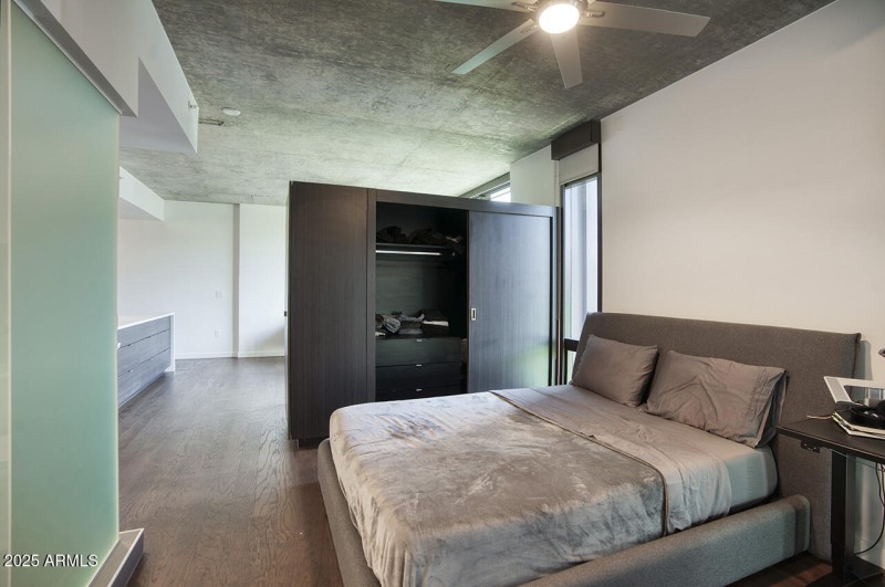 100 W PORTLAND ST 404