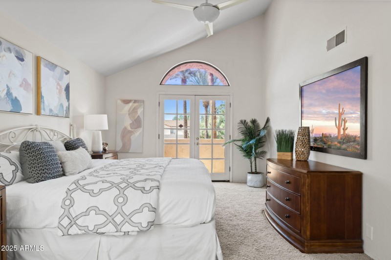 Primary Suite w Patio Access