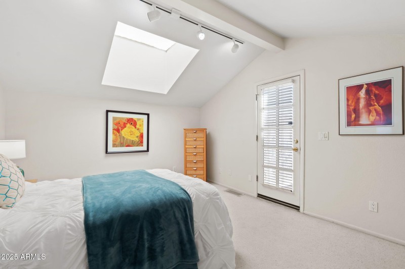 Loft w Access to Private Patio