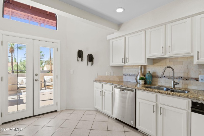 Kitchen w French Doors to Front Patio