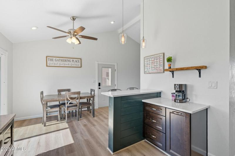 21-web-or-mls-Highland Dr-21