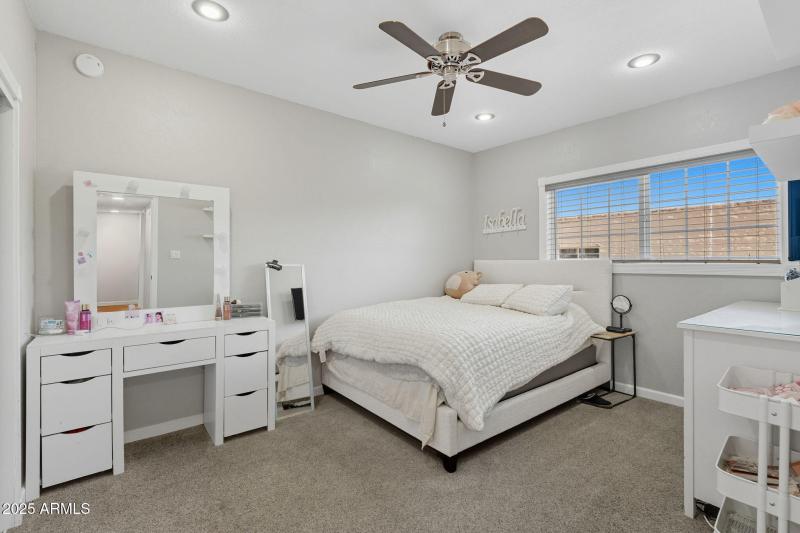 34-web-or-mls-Highland Dr-34