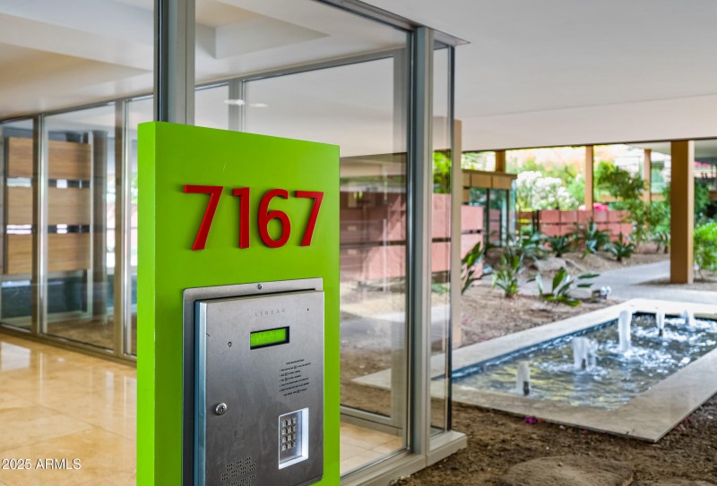 26-OptimaCamelview-ocupix-Comm