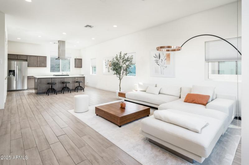 325 E Coronado Rd Unit 13 - MLS-13