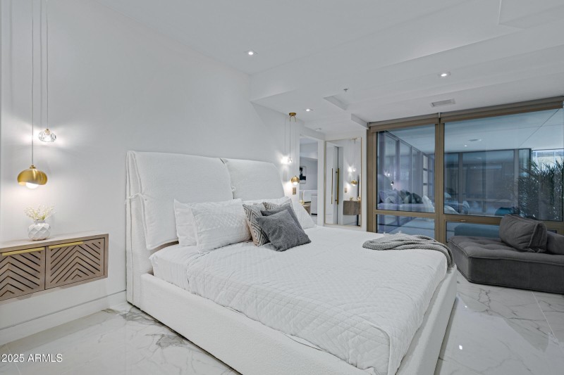 Spacious Primary Suite