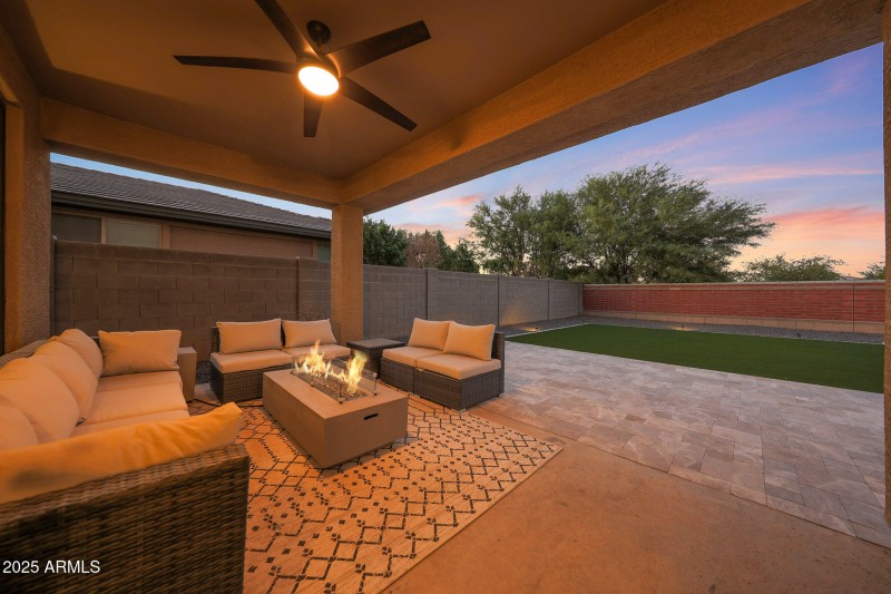 Great space to entertain friends