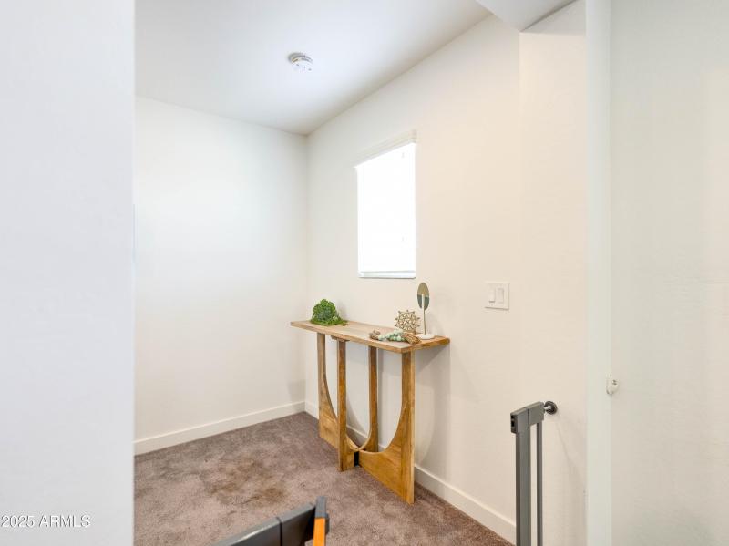 1398 W Spine Tree Ave