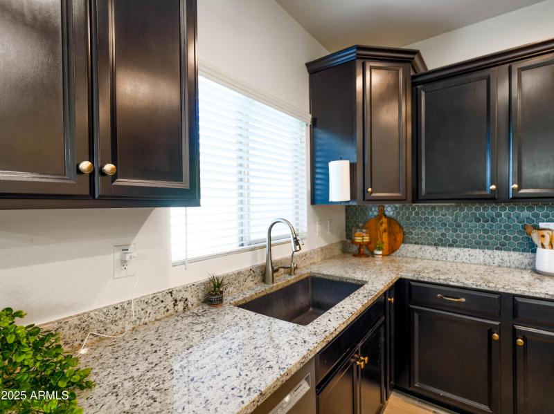 1398 W Spine Tree Ave