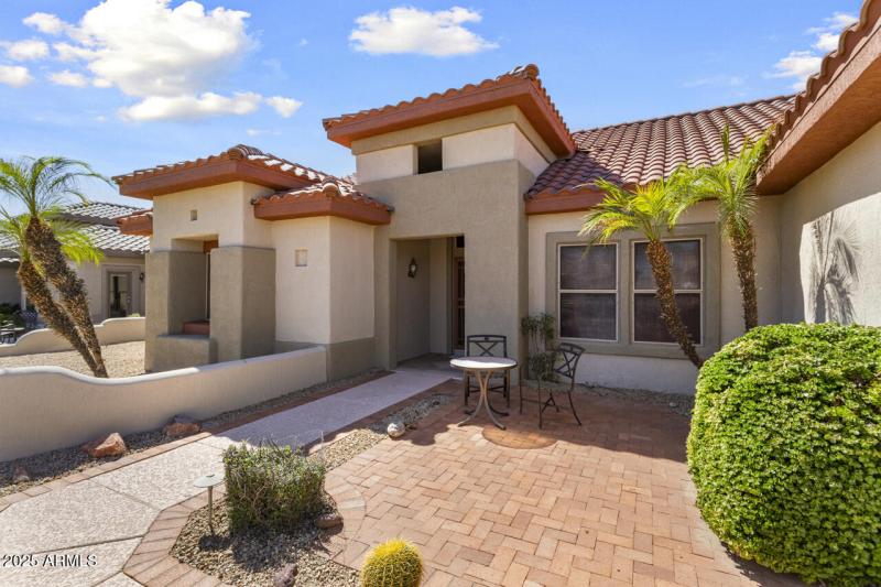 4-Front-of-the-house