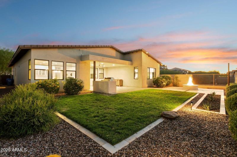 Professionally-designed rear yard