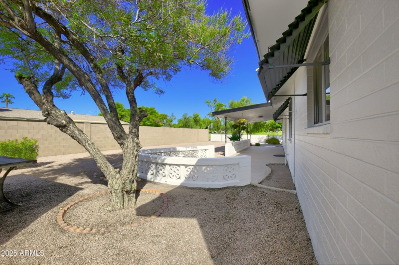 Entertainers backyard