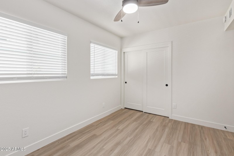 0037-37 - Broadway #103