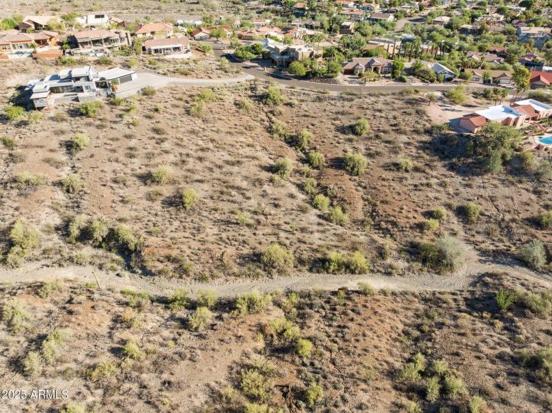 6-web-or-mls-16050-n-overlook-ct