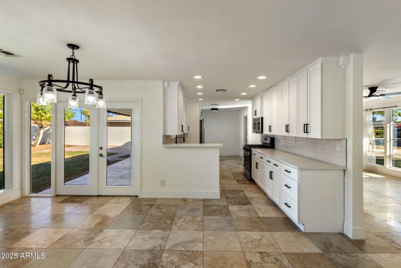 12-web-or-mls-D46A0829 copy