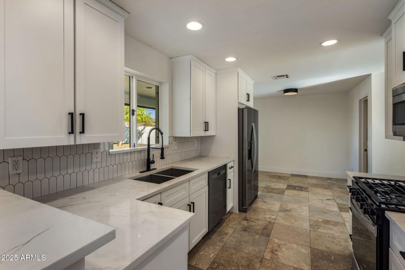 13-web-or-mls-D46A0835 copy