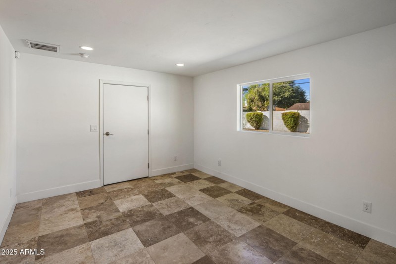 27-web-or-mls-D46A0921 copy