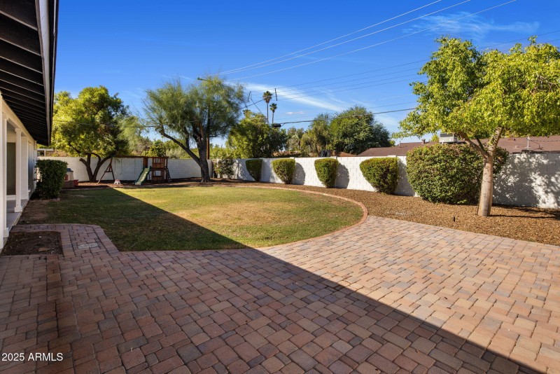 32-web-or-mls-D46A0956 copy