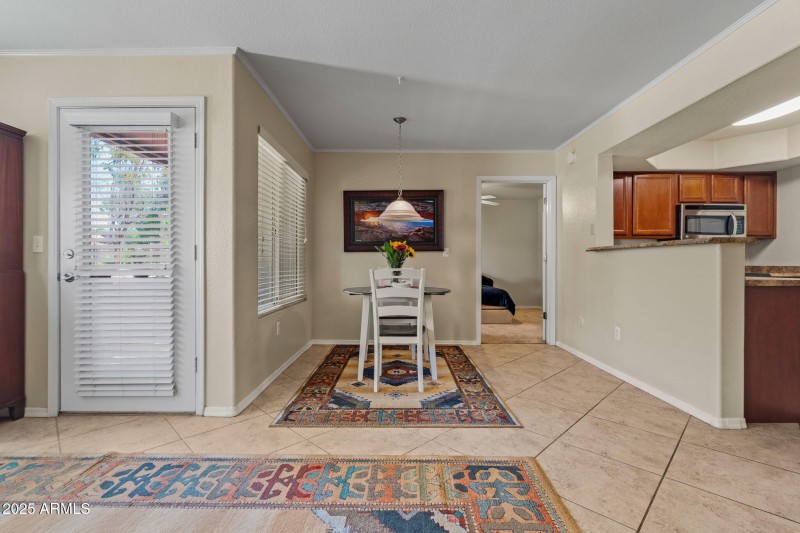 11-web-or-mls-17017 N 12th St 1002 Done-