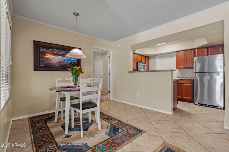 10-web-or-mls-17017 N 12th St 1002 Done-