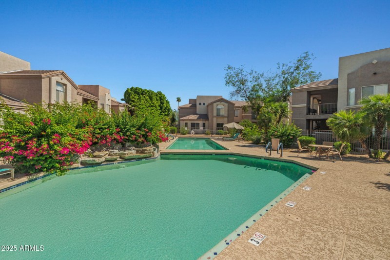 54-web-or-mls-17017 N 12th St 1002 Done-