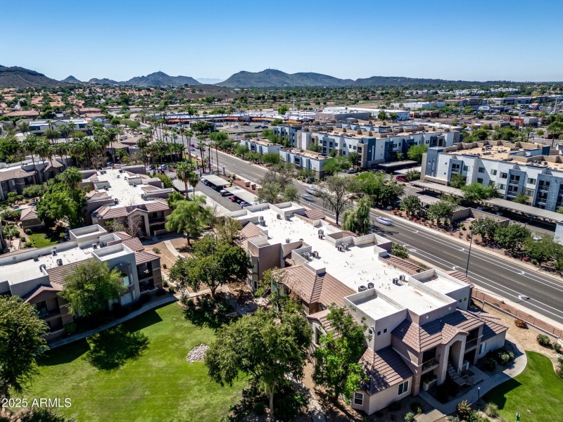 62-web-or-mls-17017 N 12th St 1002 Aeria