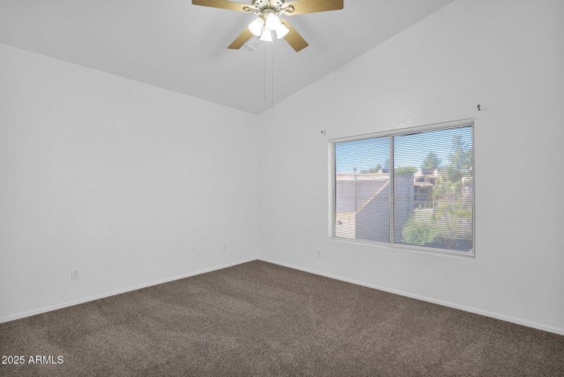 24-web-or-mls-P1315295