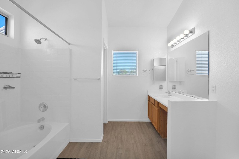 26-web-or-mls-P1315298