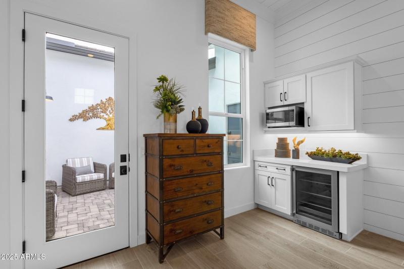 116-web-or-mls-1063-e-palm-bch-dr