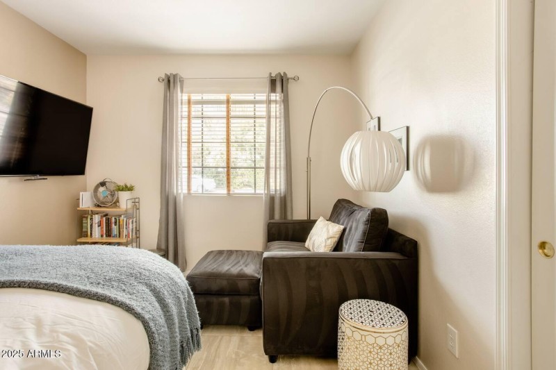 Bedroom 2 Sofa Puloout