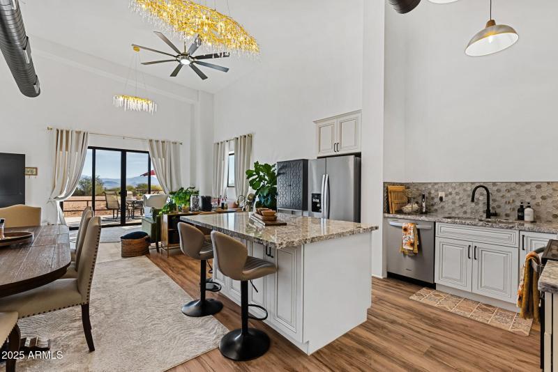 11-web-or-mls-14537-e-windstone-trail