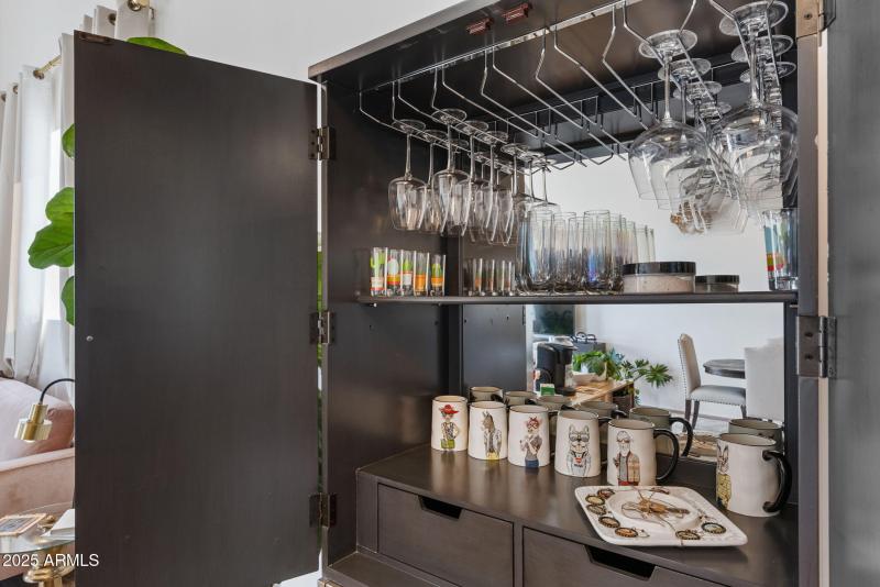 18-web-or-mls-14537-e-windstone-trail