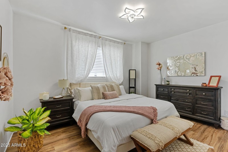 20-web-or-mls-14537-e-windstone-trail