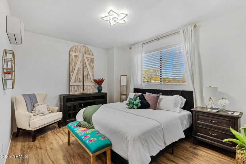 24-web-or-mls-14537-e-windstone-trail