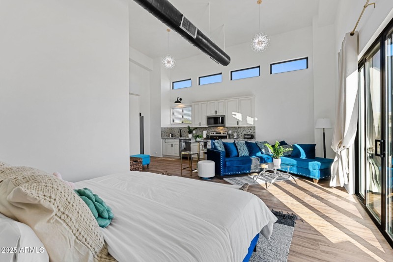 29-web-or-mls-14537-e-windstone-trail