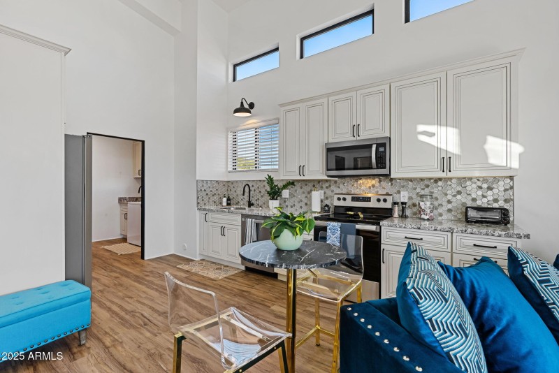 34-web-or-mls-14537-e-windstone-trail