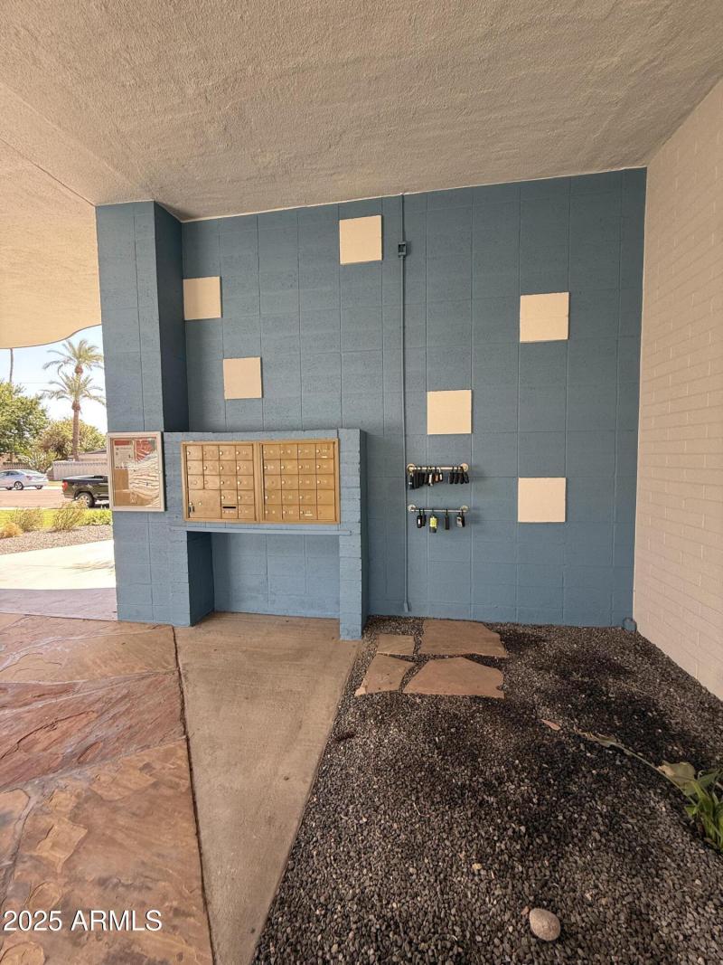 LOCKBOX LOCATION