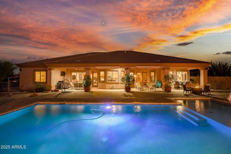 VIEW FROM POOL HOUSE TO BACK PATIO