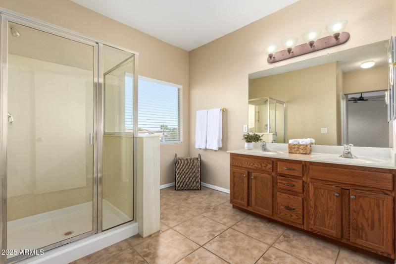 Ensuite Primary Bathroom