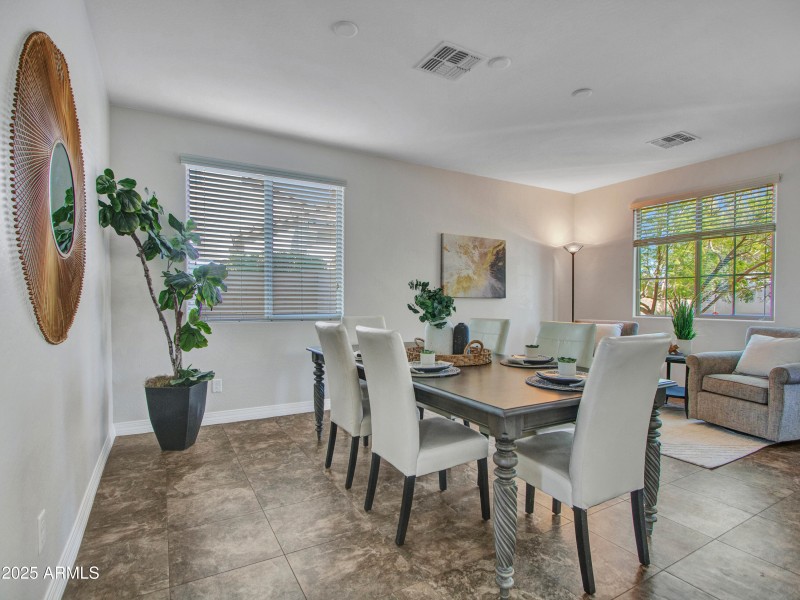 03-Living-Dining-room-(4)