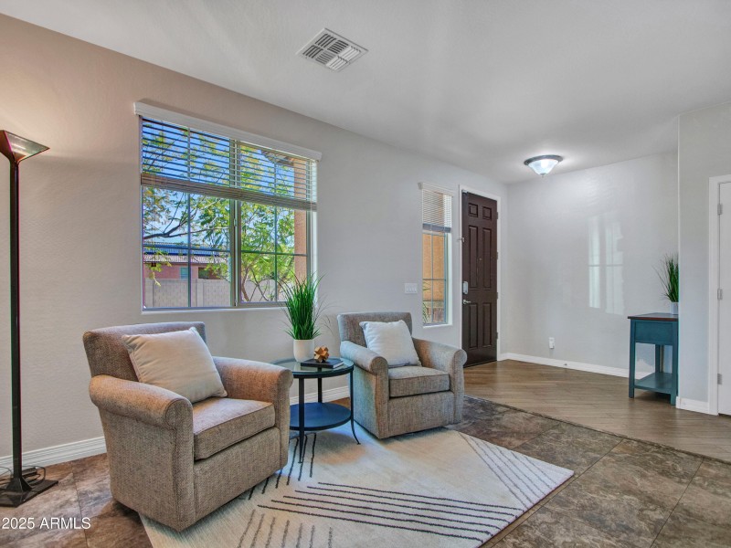 03-Living-Dining-room-(6)