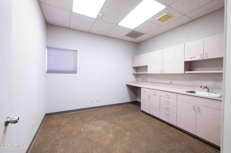 Suite 113-End Cap