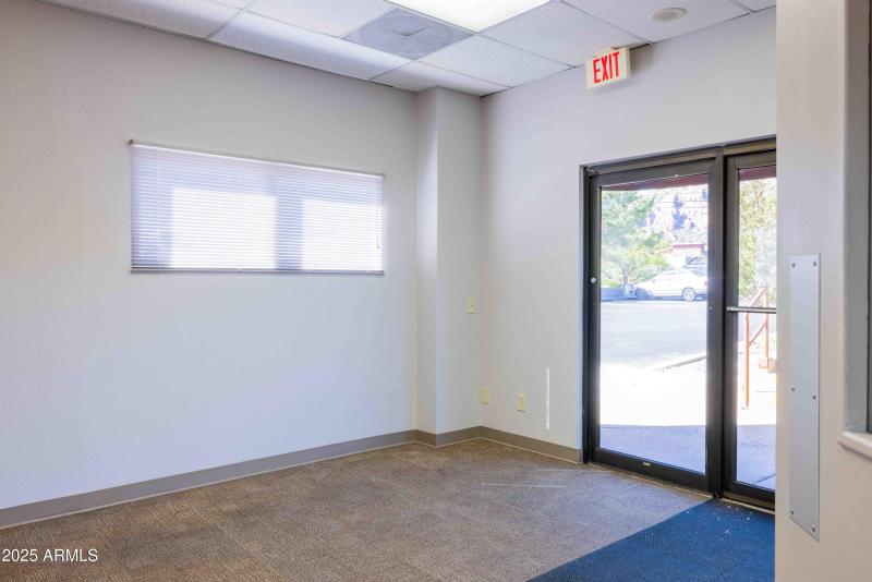 Suite 113-End Cap