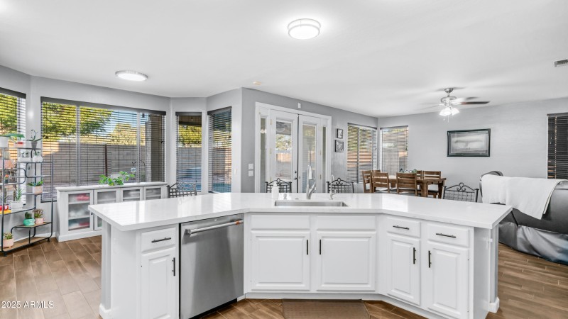 2841 S Nolina Pl (29)