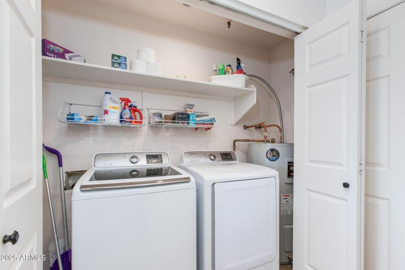 W/D Conveys with the property